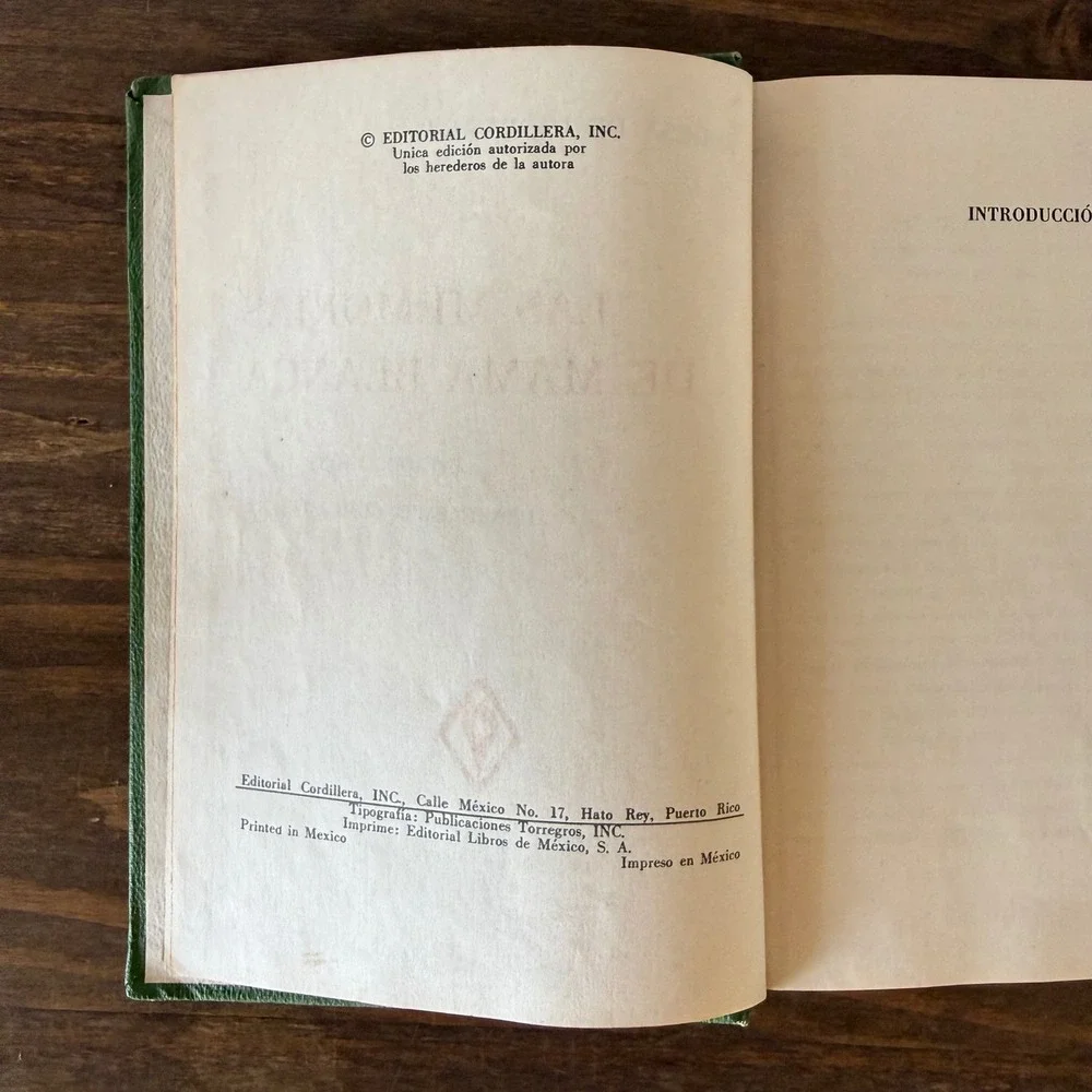 Vintage 1974 Las Memorias de Mamá Blanca Book Teresa de la Parra Puerto Rico HC
